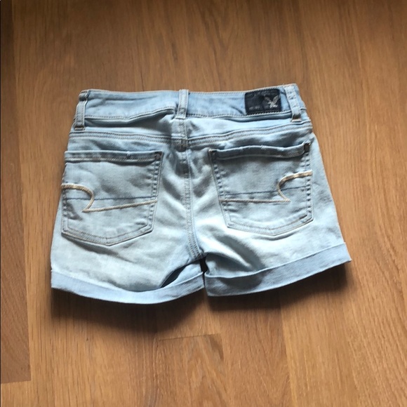 American Eagle Short-Shorts - Picture 2 of 2
